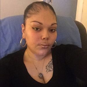 Meet your Posher, Evangela